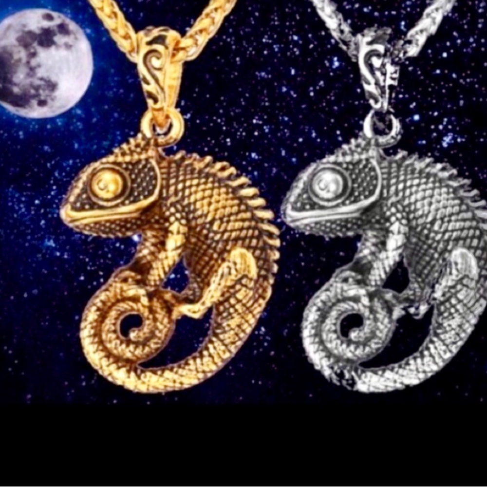 CHAMELEON NECKLACE